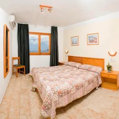 Apartamentos Bahia De San Antonio Σαν Αντόνιο
