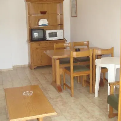 Ξενοδοχείο με διαμερίσματα Apartamentos Bahia De San Antonio