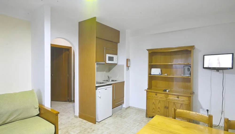 Apartamentos Bahia De San Antonio Ξενοδοχείο με διαμερίσματα