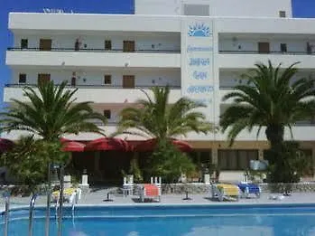 Ξενοδοχείο με διαμερίσματα Apartamentos Bahia De San Antonio
