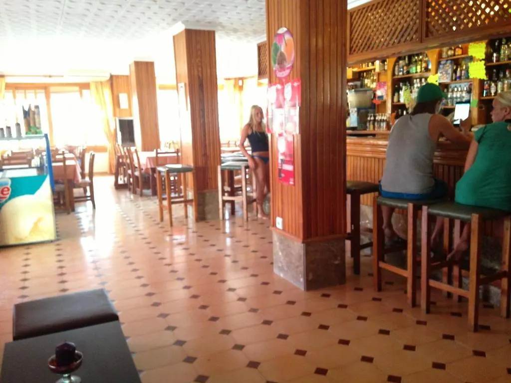 Apartamentos Bahia De San Antonio Ξενοδοχείο με διαμερίσματα Σαν Αντόνιο