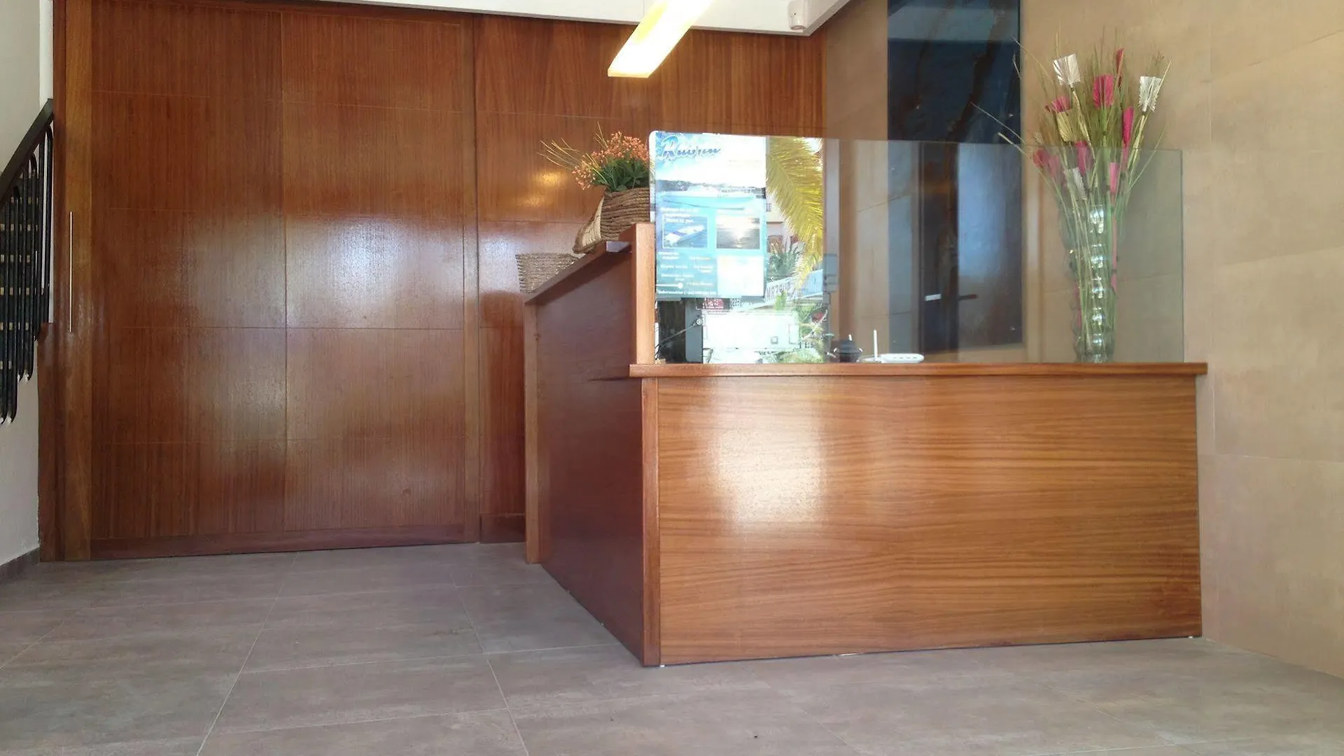 Apartamentos Bahia De San Antonio 2*, Σαν Αντόνιο Ισπανία