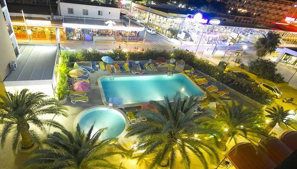 ** Aparthotel Apartamentos Bahia De San Antonio San Antonio  Spanje