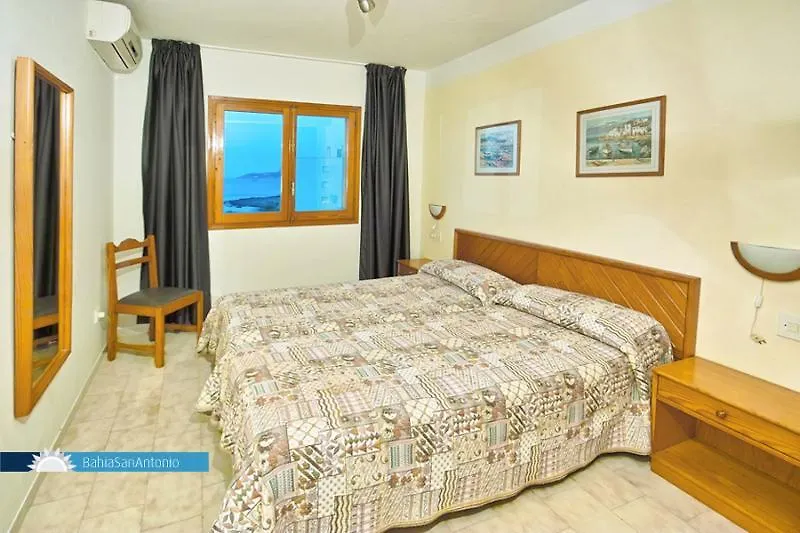 Apartamentos Bahia De San Antonio San Antonio  2*, San Antonio (Ibiza) Spanje